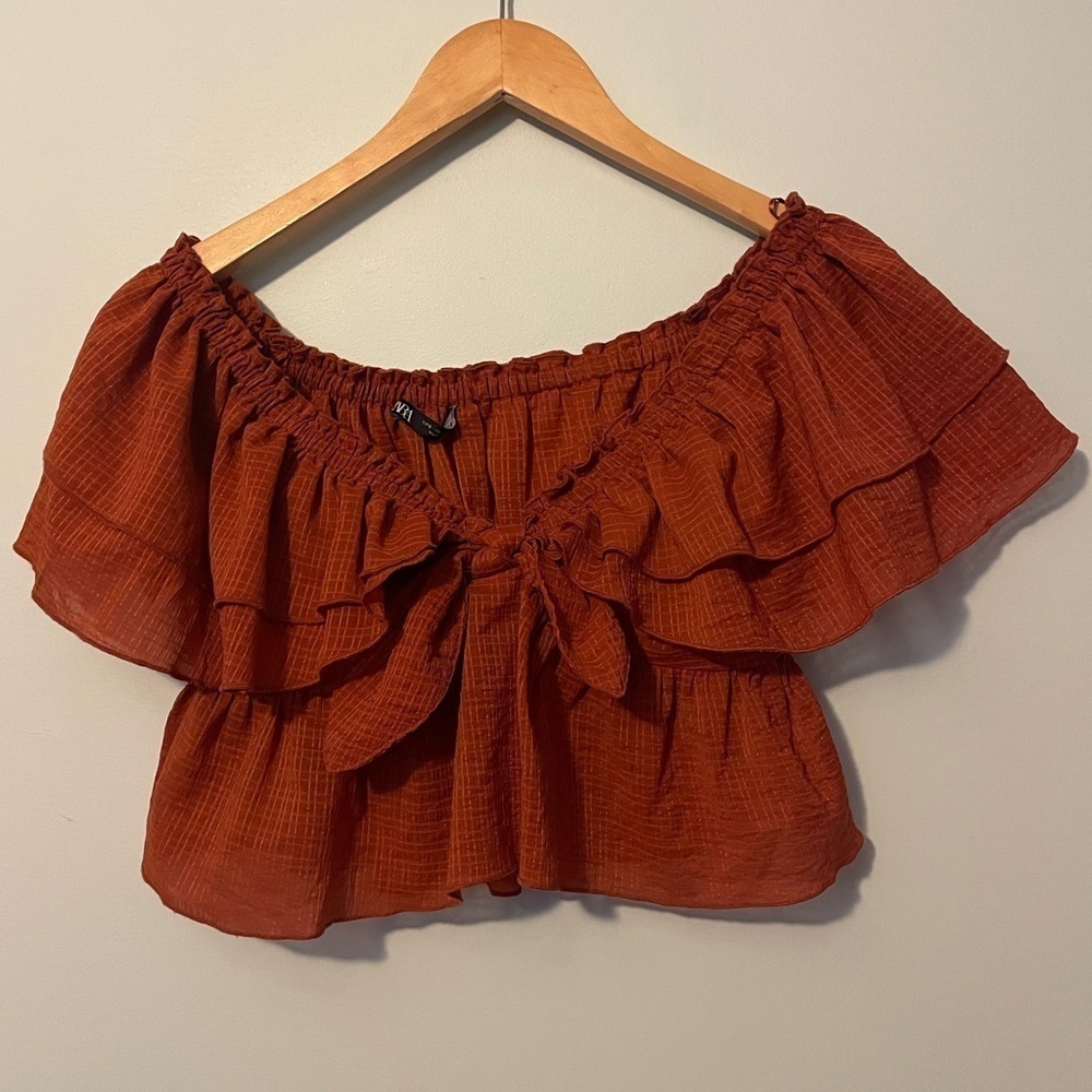 Zara Rust Orange Ruffled Off-Shoulder Crop Top - Picture 4 of 8